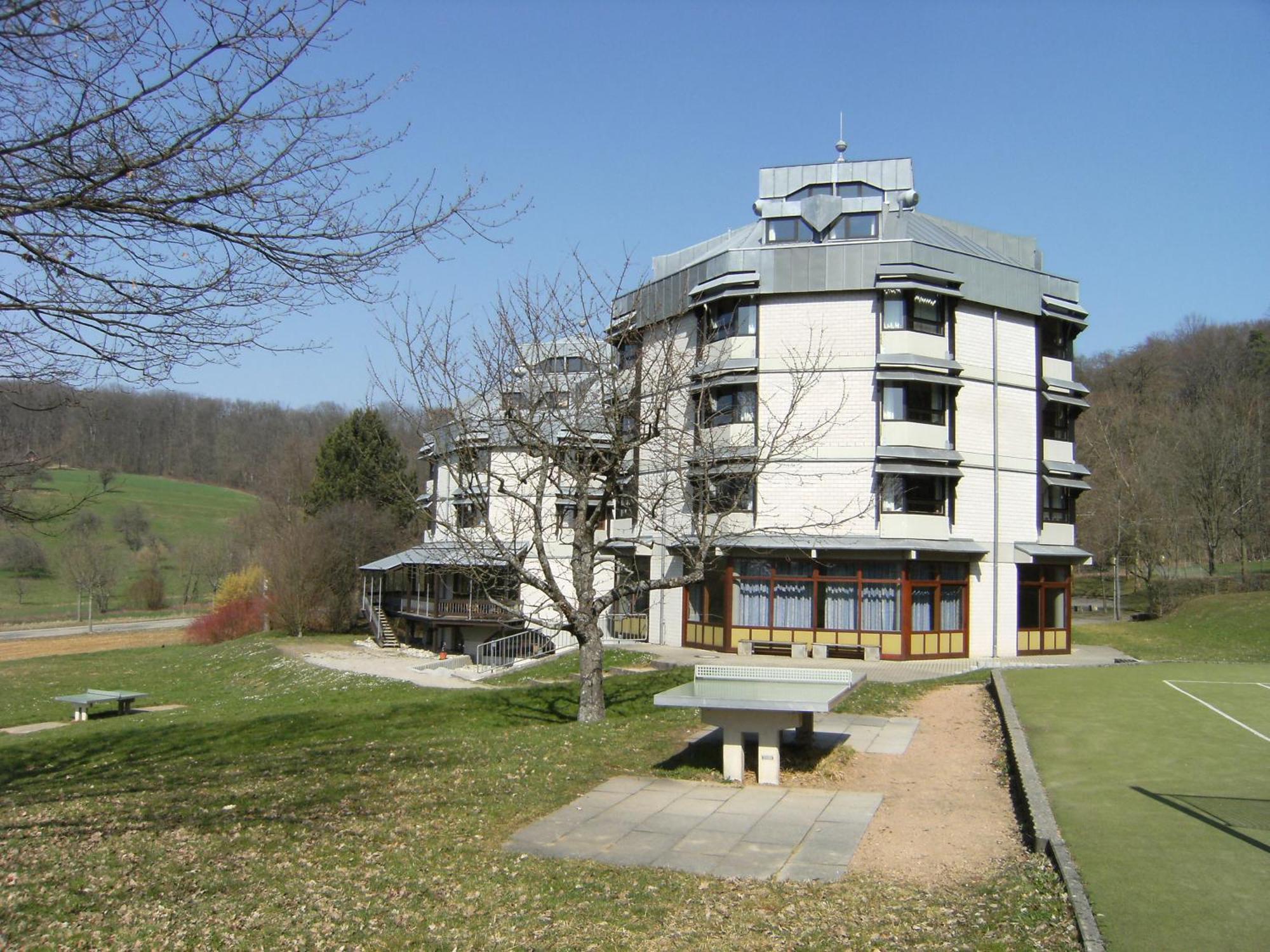 Hellmut-Wassmer-Jugendherberge Loerrach Exterior photo
