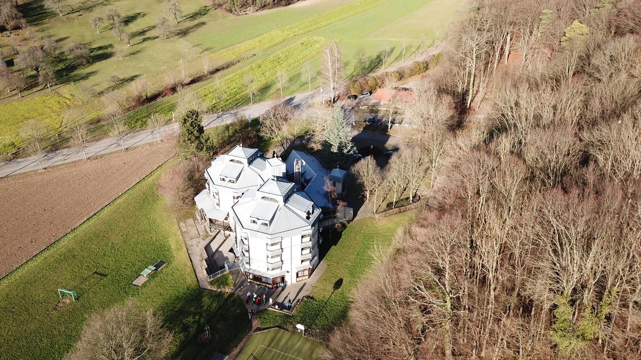 Hellmut-Wassmer-Jugendherberge Loerrach Exterior photo